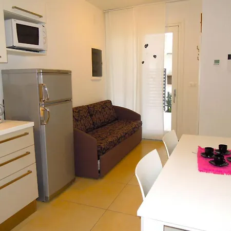 Διαμέρισμα Modern One Bedroom With Solarium Μπιμπιόνε